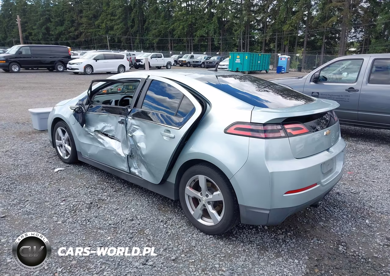 2013 Chevrolet Volt VIN:1G1RE6E48DU102595 - 3