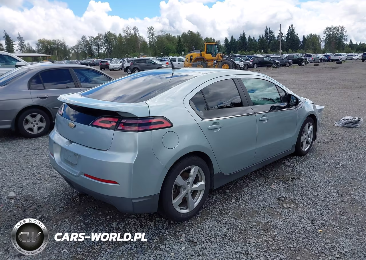 2013 Chevrolet Volt VIN:1G1RE6E48DU102595 - 4