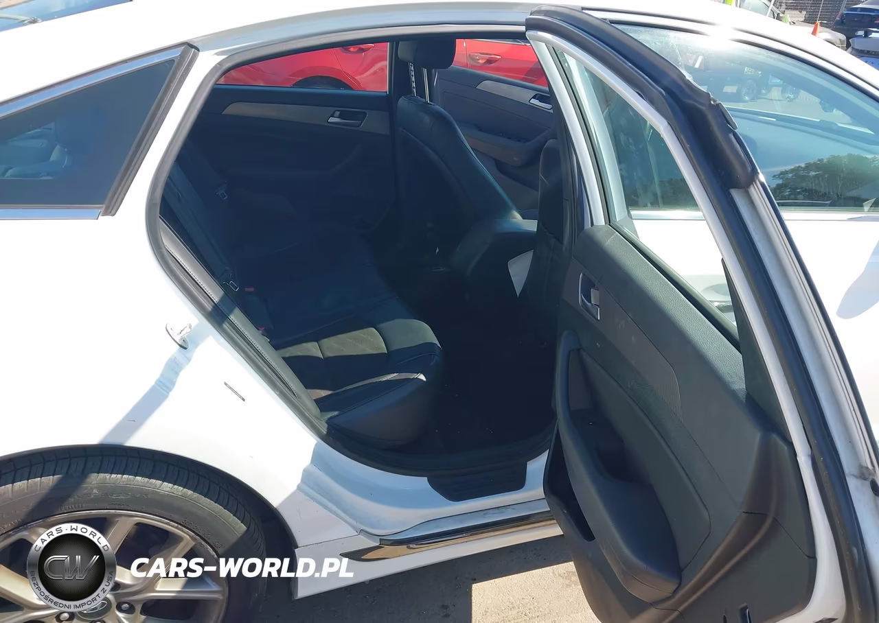 2018 Hyundai Sonata Sport 2.0T VIN:5NPE34AB4JH666478 - 8