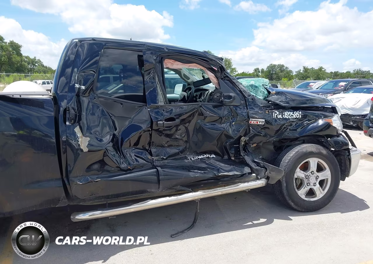 2010 Toyota Tundra Grade 5.7L V8 VIN:5TFUW5F12AX145806 - 18