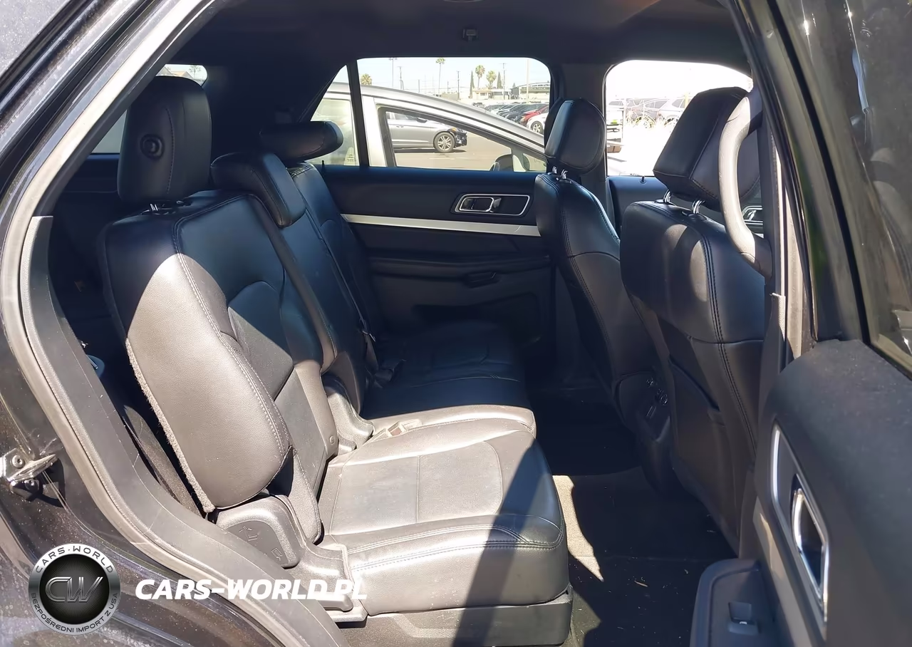 2017 Ford Explorer Xlt VIN:1FM5K7D87HGD89260 - 8