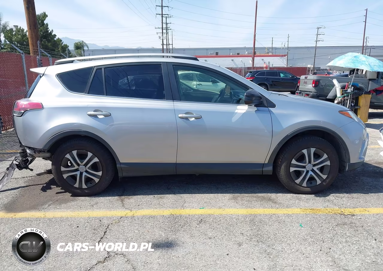 2018 Toyota Rav4 Le VIN:JTMZFREV3JJ158505 - 13