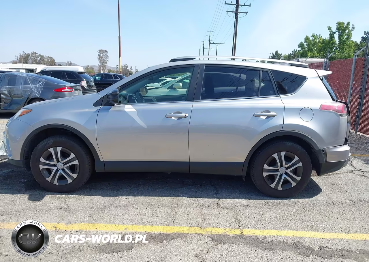 2018 Toyota Rav4 Le VIN:JTMZFREV3JJ158505 - 14