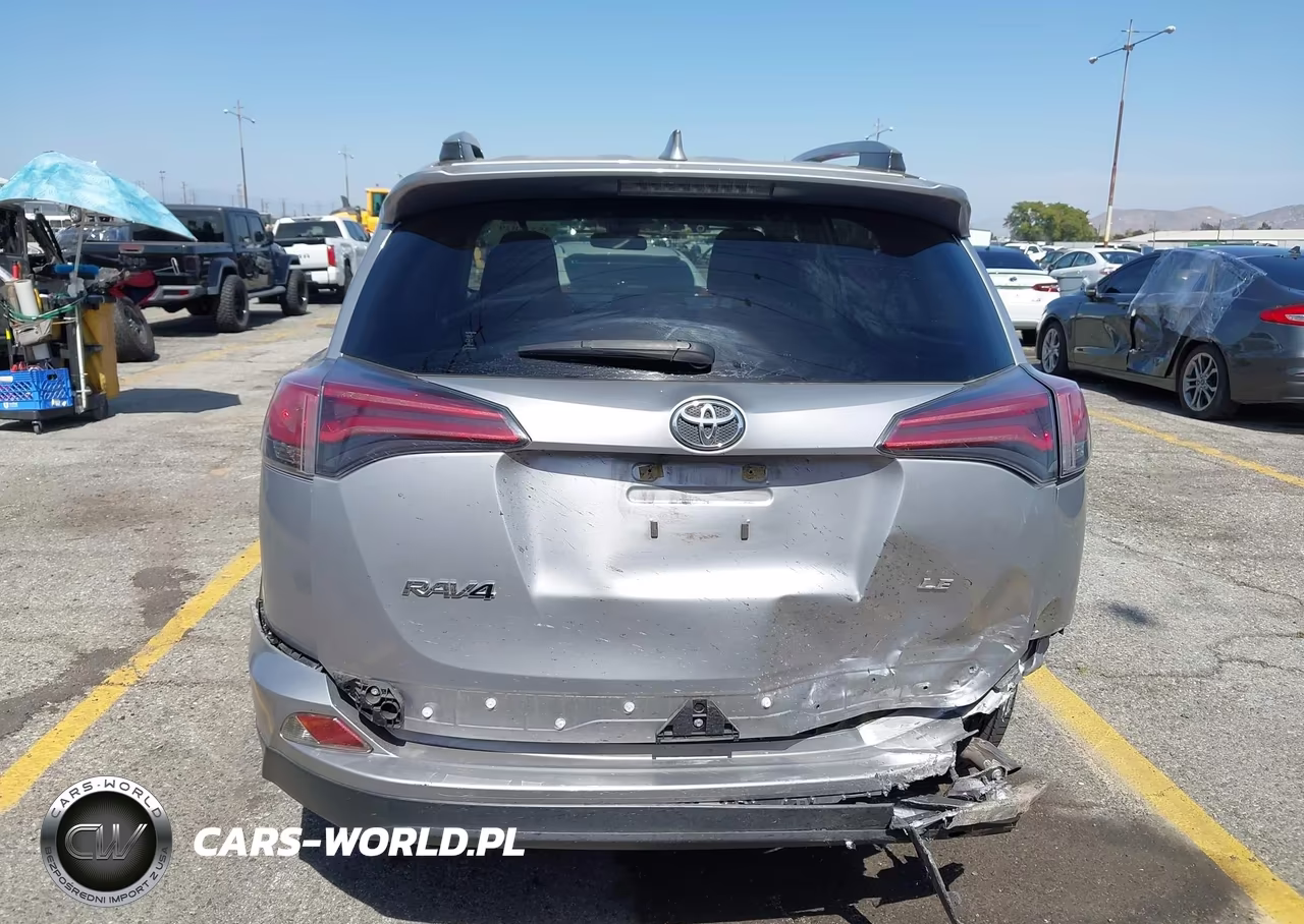 2018 Toyota Rav4 Le VIN:JTMZFREV3JJ158505 - 16