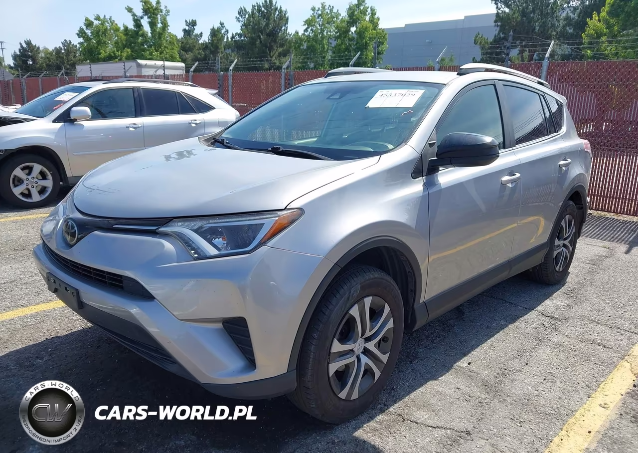 2018 Toyota Rav4 Le VIN:JTMZFREV3JJ158505 - 2