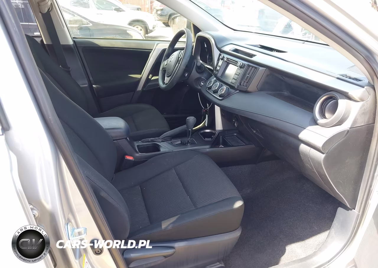 2018 Toyota Rav4 Le VIN:JTMZFREV3JJ158505 - 5
