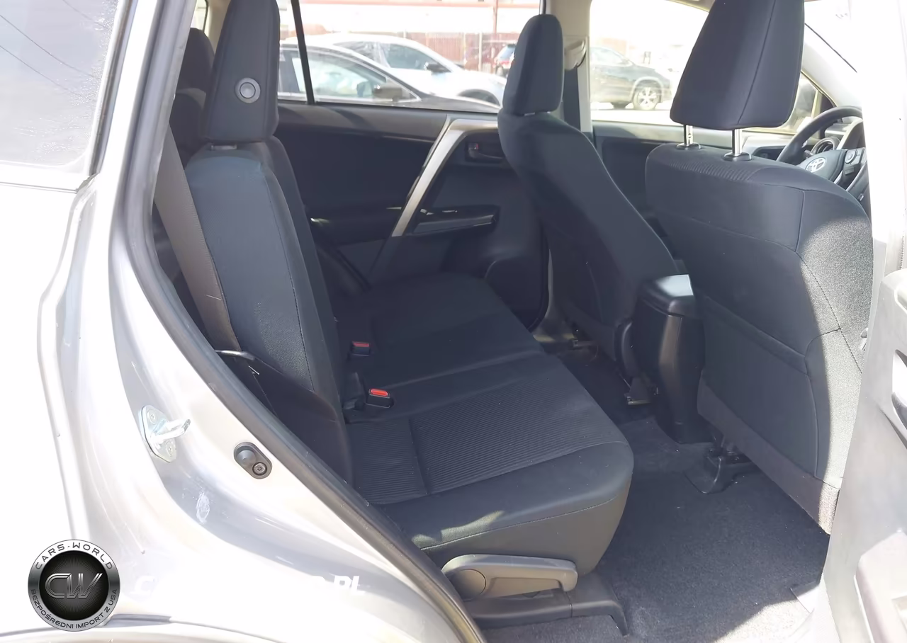 2018 Toyota Rav4 Le VIN:JTMZFREV3JJ158505 - 8