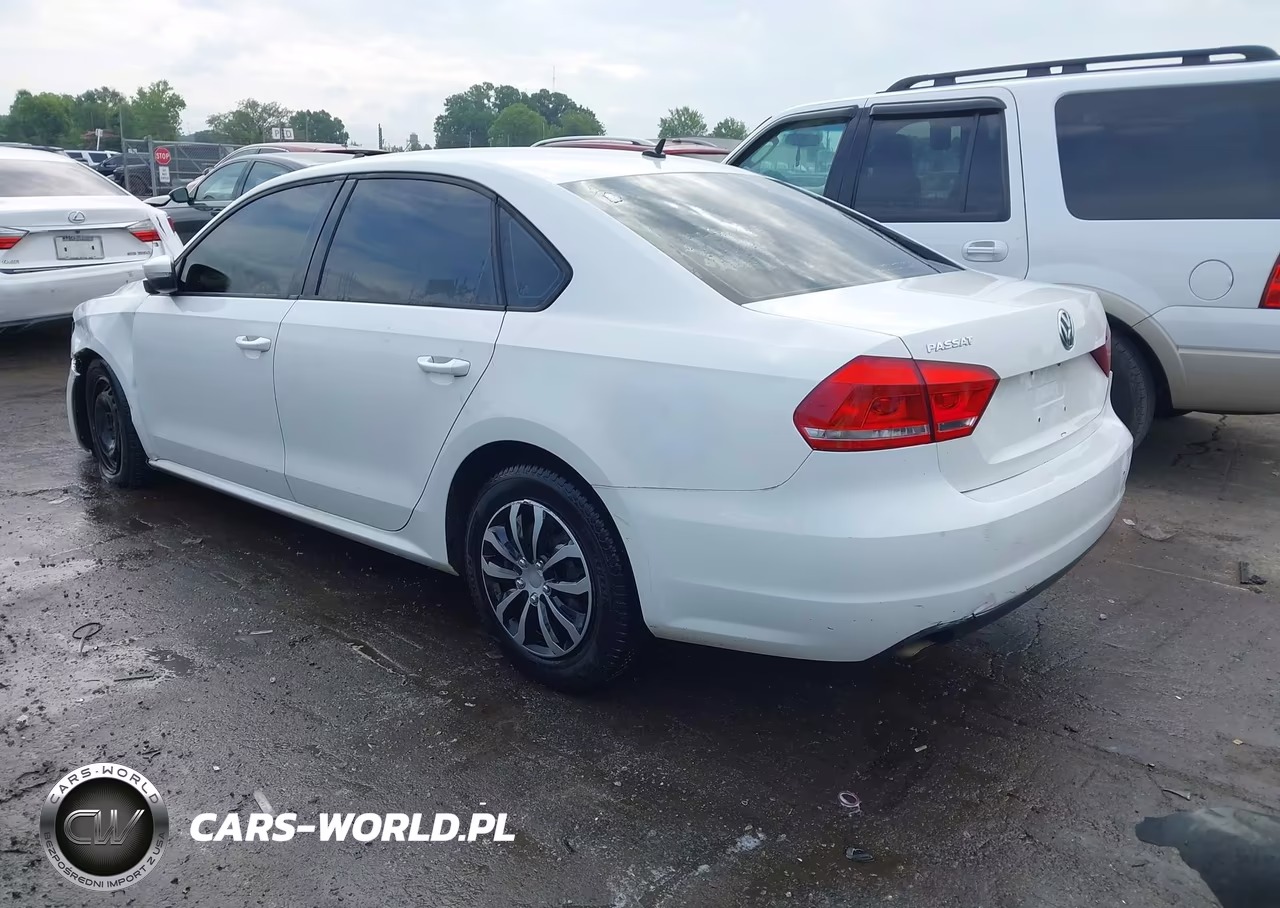 2013 Volkswagen Passat 2.5L S VIN:1VWAP7A34DC121519 - 3