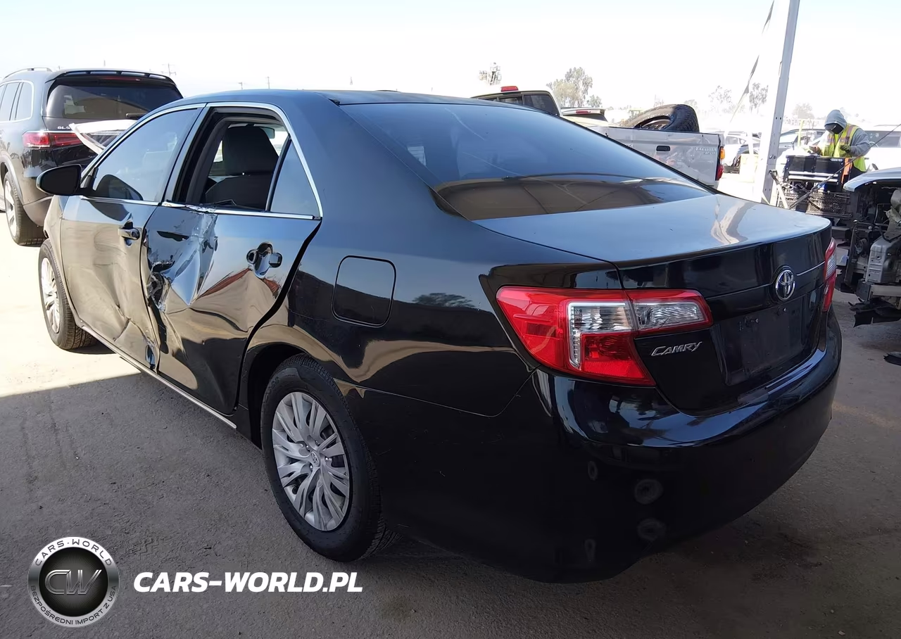 2013 Toyota Camry Le VIN:4T4BF1FK9DR287781 - 3