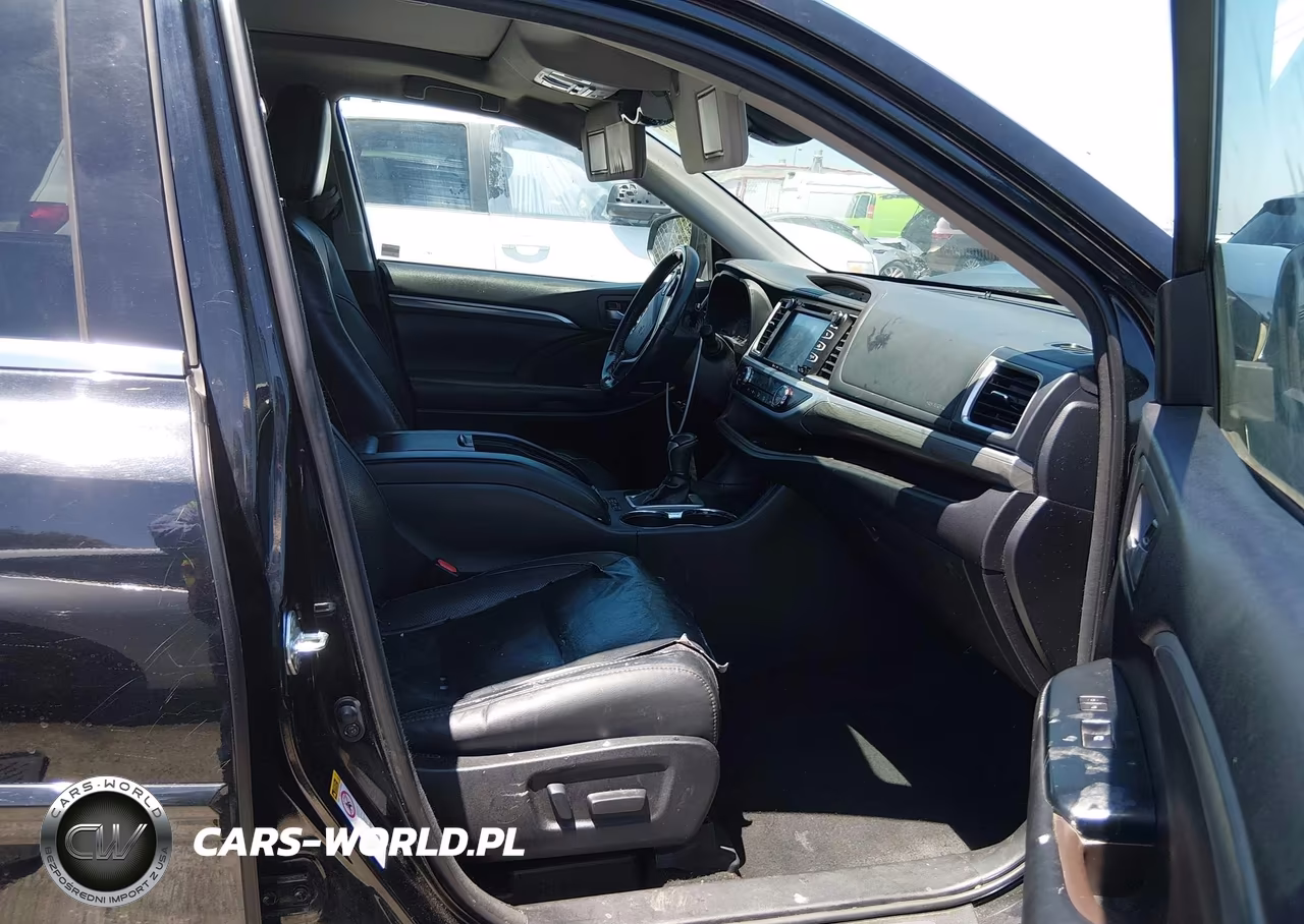 2017 Toyota Highlander Limited Platinum VIN:5TDYZRFH0HS229717 - 5