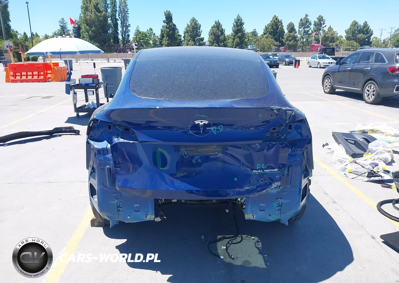 2021 Tesla Model Y Long Range Dual Motor All-Wheel Drive VIN:5YJYGDEE1MF294624 - 17