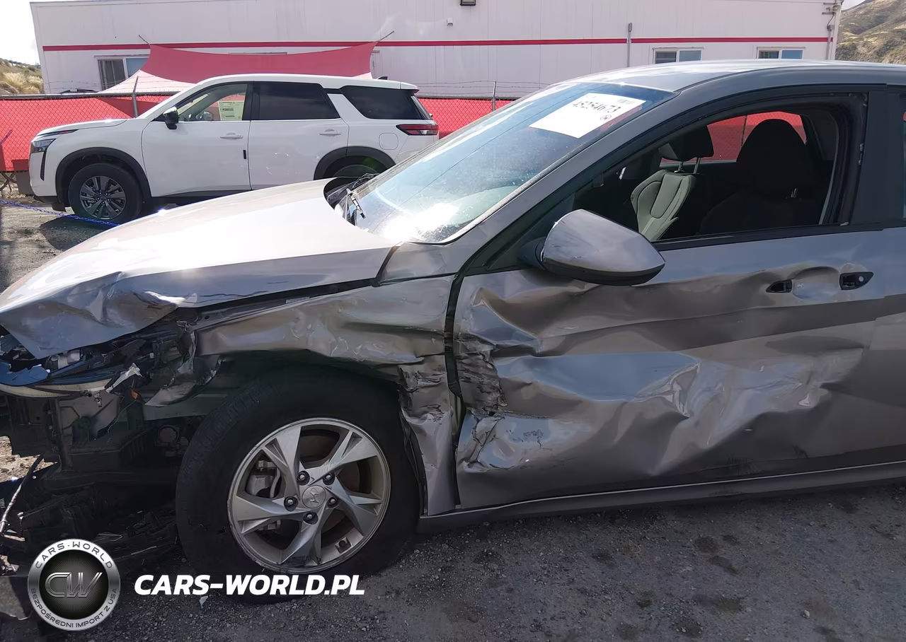 2023 Hyundai Elantra Se VIN:KMHLL4AG3PU627085 - 13