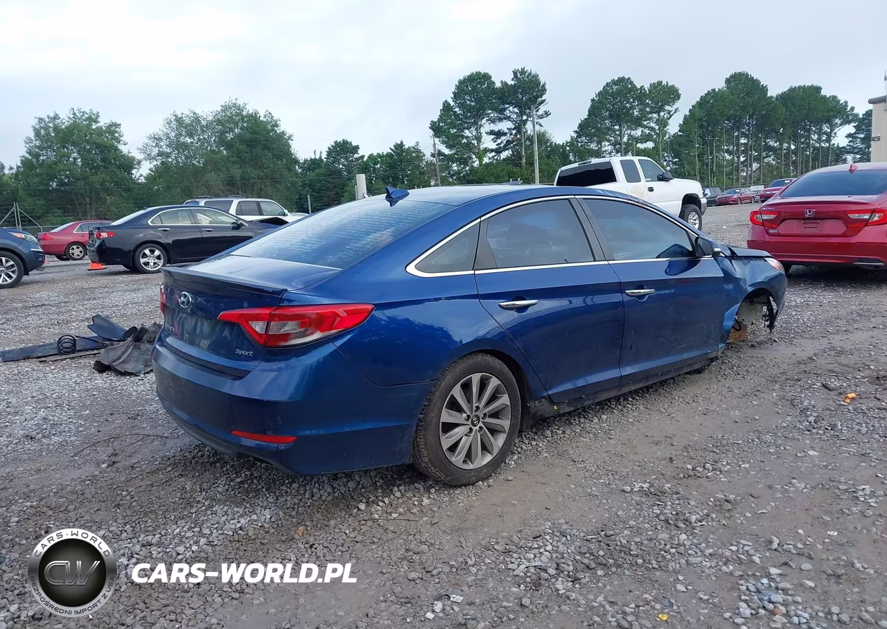 2017 Hyundai Sonata Sport VIN:5NPE34AF4HH441054 - 4