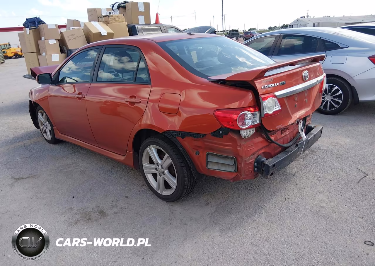 2013 Toyota Corolla S Special Edition VIN:2T1BU4EE7DC065562 - 3
