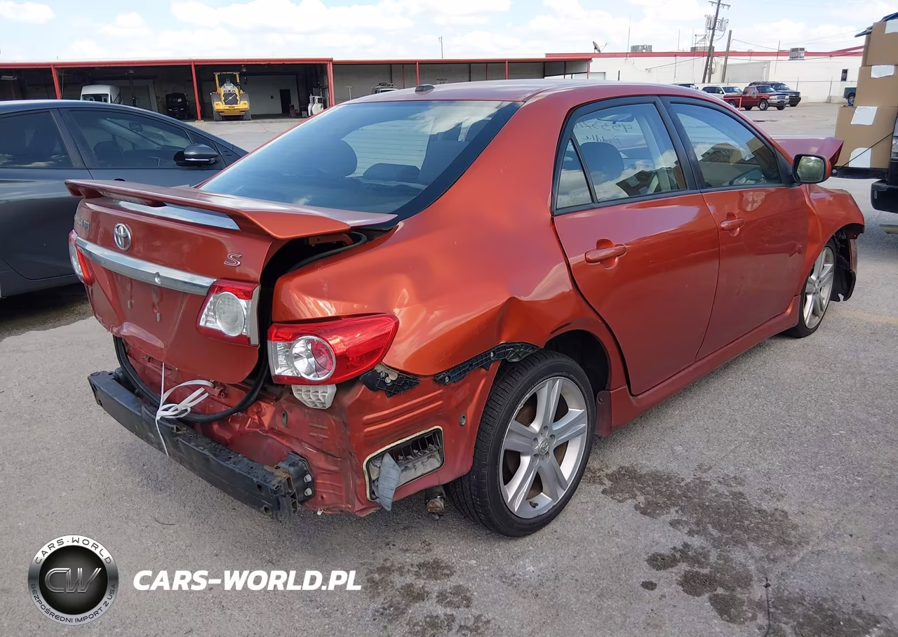 2013 Toyota Corolla S Special Edition VIN:2T1BU4EE7DC065562 - 4