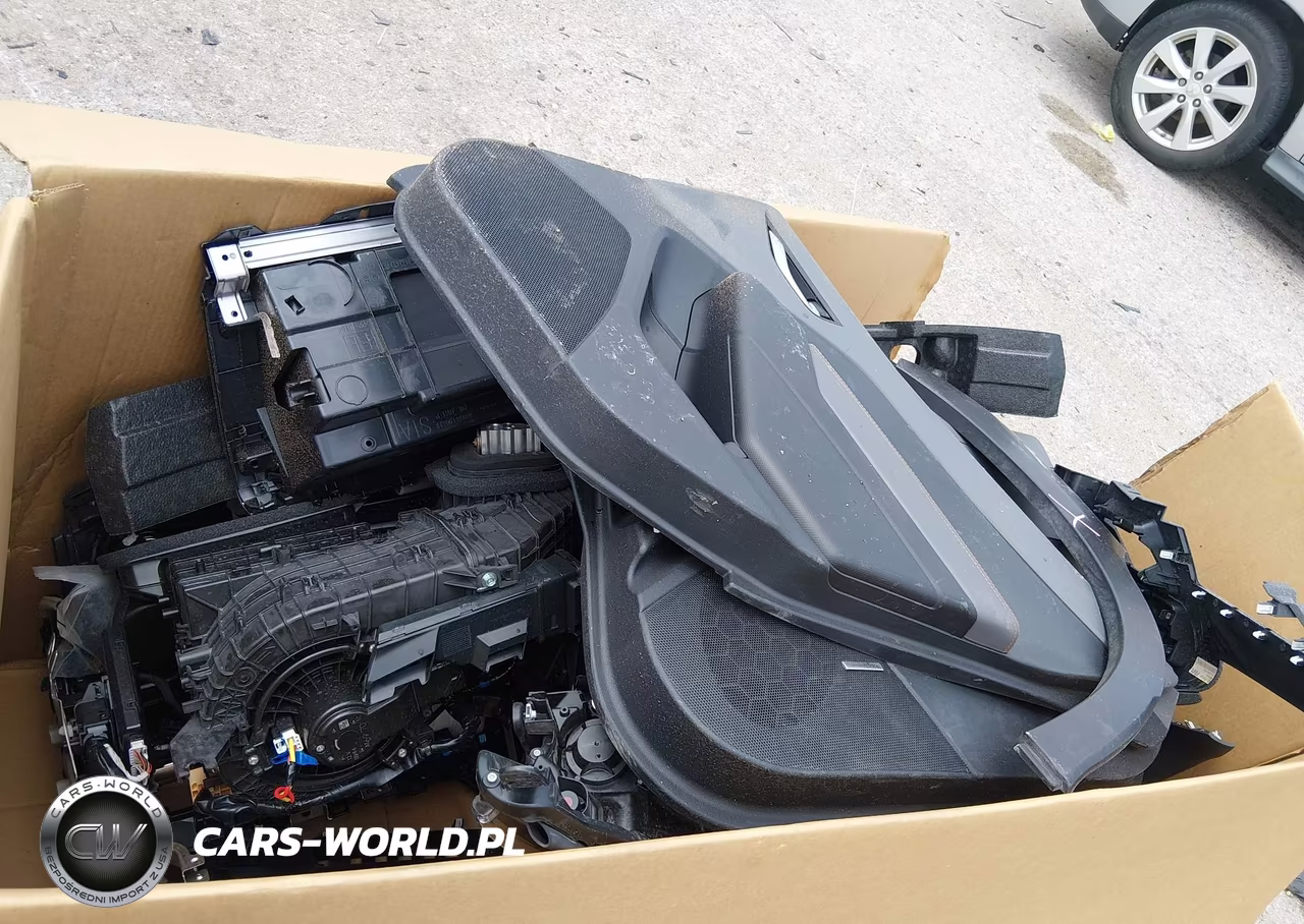 2024 Subaru Crosstrek Limited VIN:4S4GUHM64R3825496 - 12