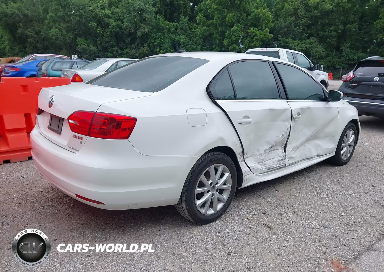 2013 Volkswagen Jetta 2.5L Se VIN:3VWDX7AJ6DM448644 - 4