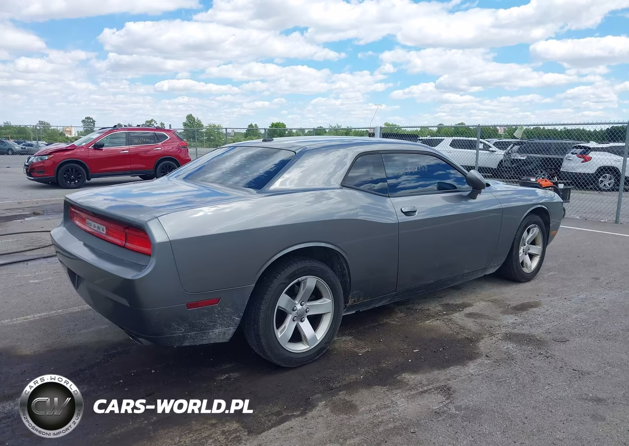 2011 Dodge Challenger VIN:2B3CJ4DG5BH596568 - 4