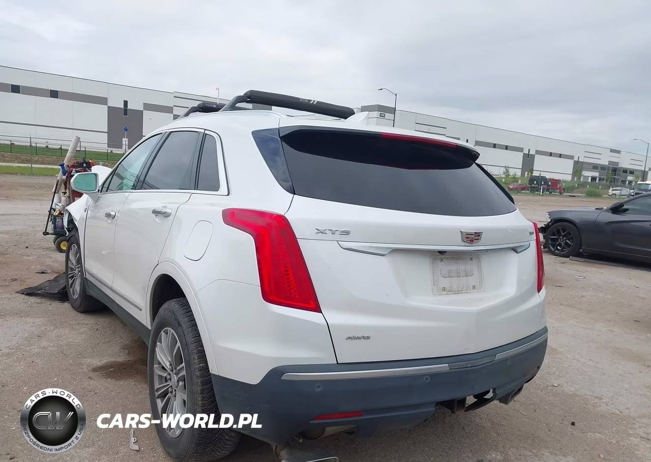 2018 Cadillac Xt5 Luxury VIN:1GYKNDRS8JZ112784 - 3