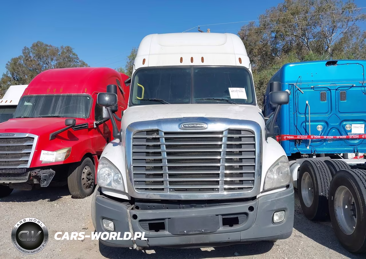2018 Freightliner Cascadia 125 VIN:3AKNGLDR9JSJJ0103 - 17