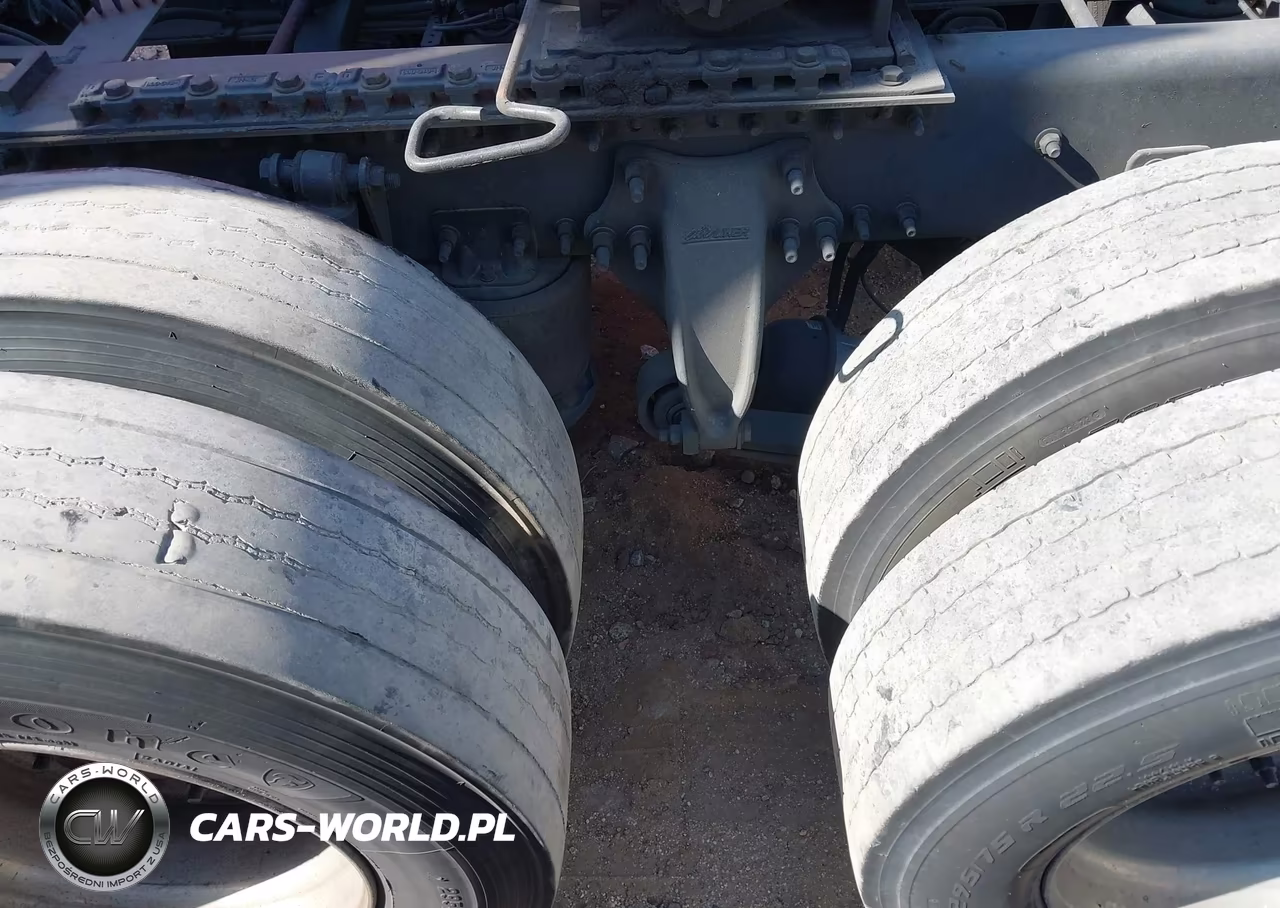 2018 Freightliner Cascadia 125 VIN:3AKNGLDR9JSJJ0103 - 24