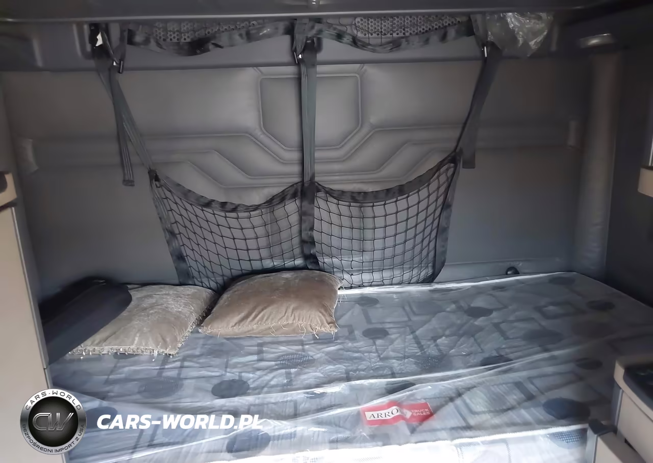 2018 Freightliner Cascadia 125 VIN:3AKNGLDR9JSJJ0103 - 7