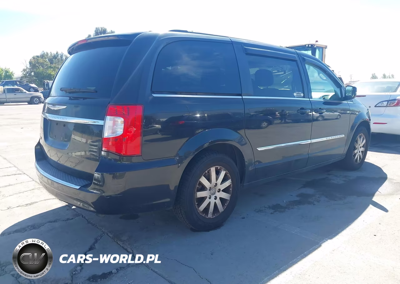 2015 Chrysler Town & Country Touring VIN:2C4RC1BG1FR726365 - 4
