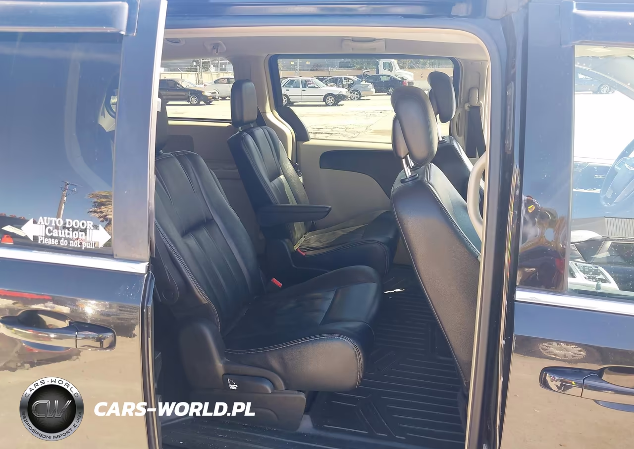 2015 Chrysler Town & Country Touring VIN:2C4RC1BG1FR726365 - 8
