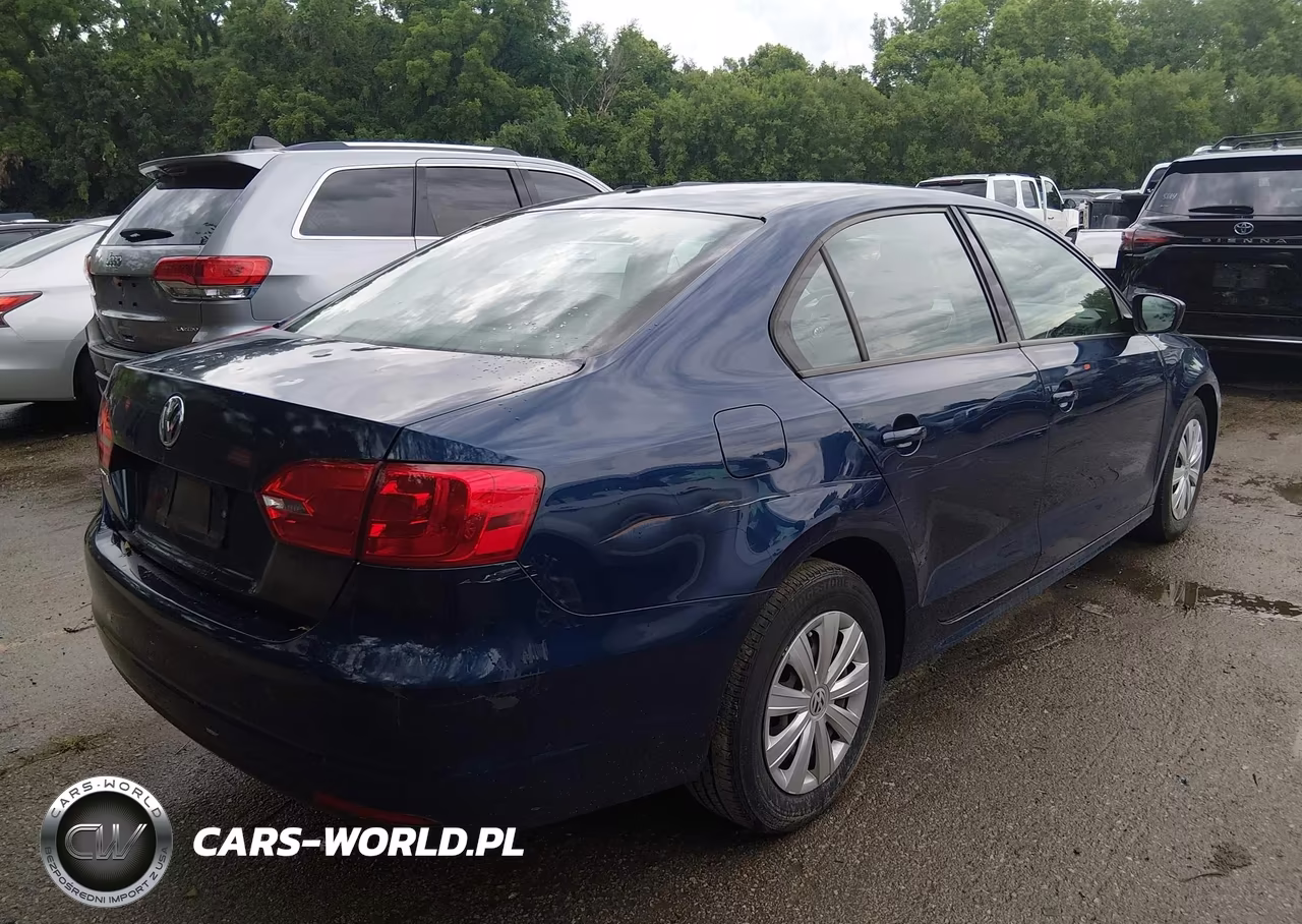 2011 Volkswagen Jetta 2.0L S VIN:3VW1K7AJ9BM049435 - 4