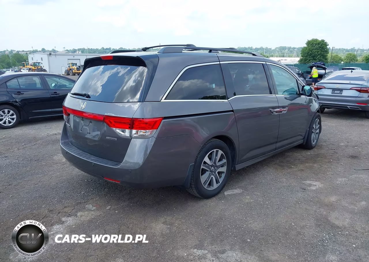 2017 Honda Odyssey Touring-Touring Elite VIN:5FNRL5H92HB012291 - 4