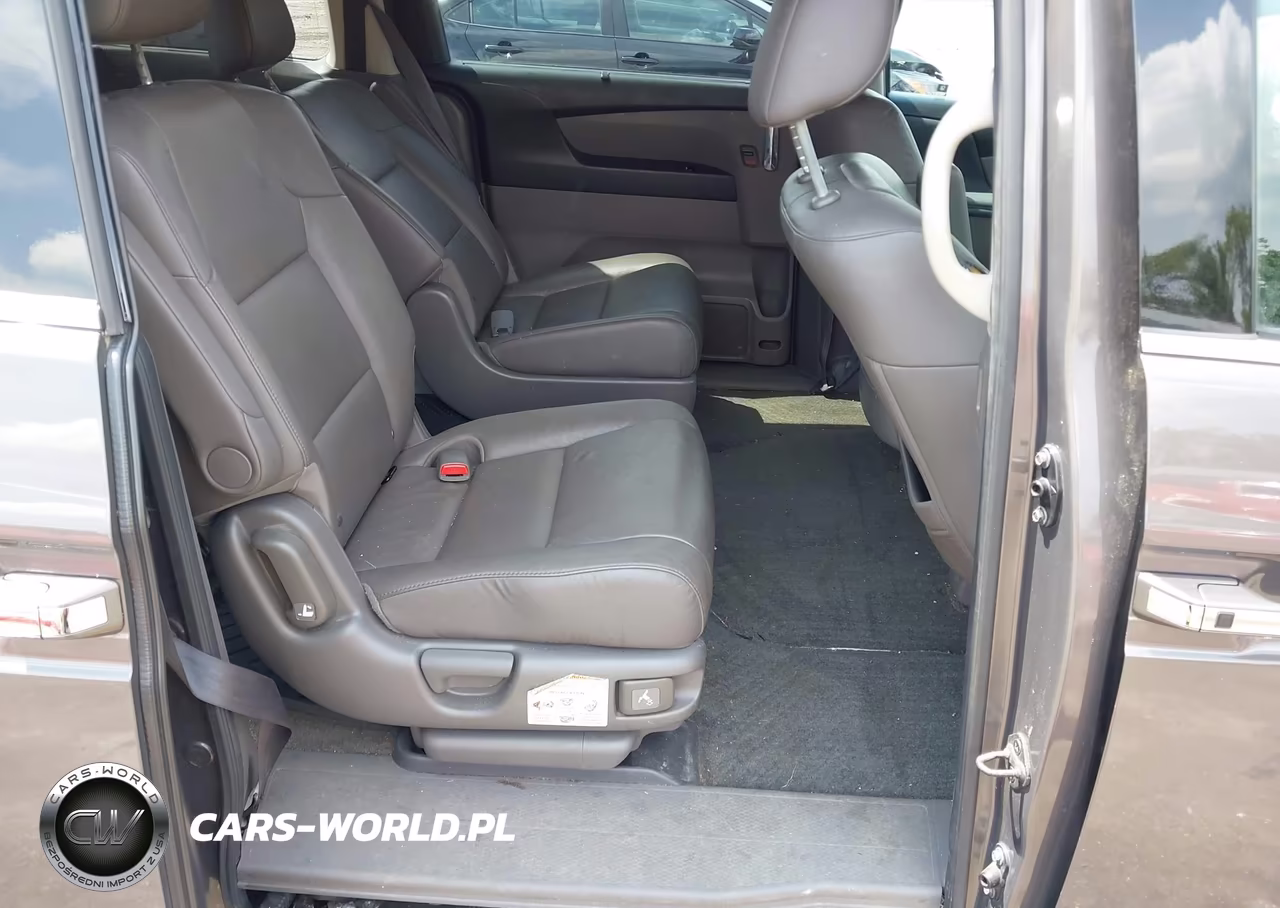 2017 Honda Odyssey Touring-Touring Elite VIN:5FNRL5H92HB012291 - 8