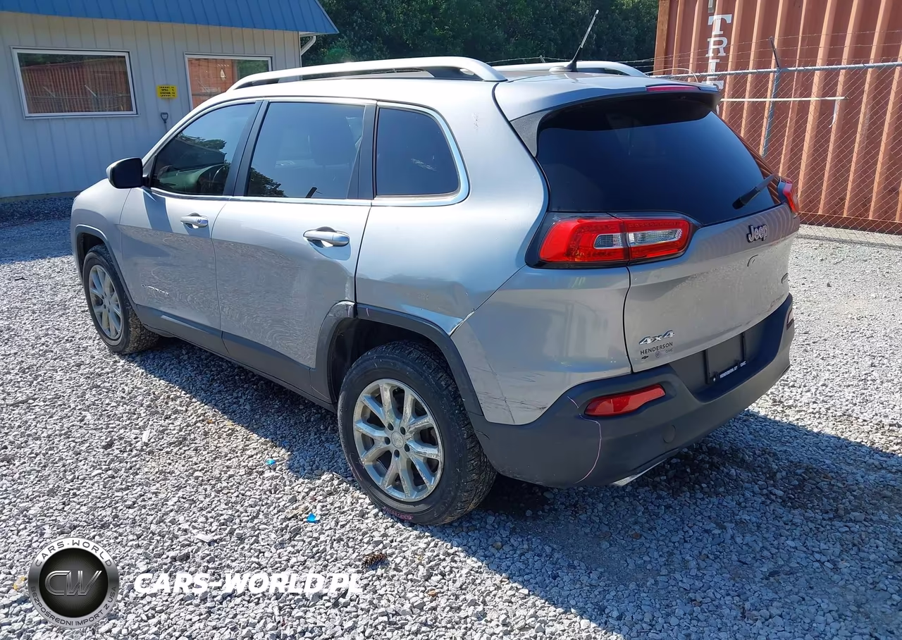 2015 Jeep Cherokee Latitude VIN:1C4PJMCS9FW600215 - 6