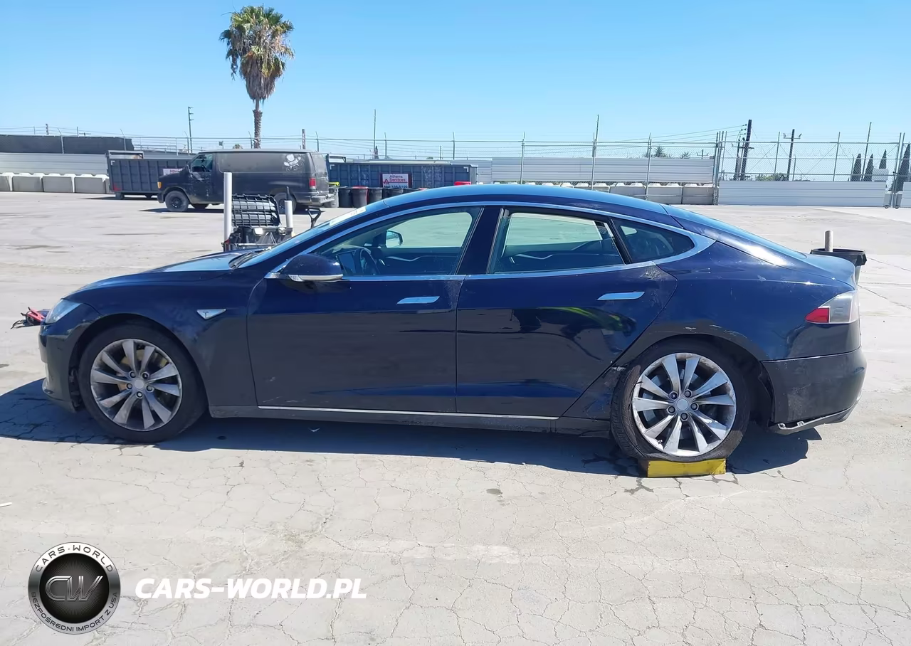 2013 Tesla Model S VIN:5YJSA1CN2DFP26372 - 13