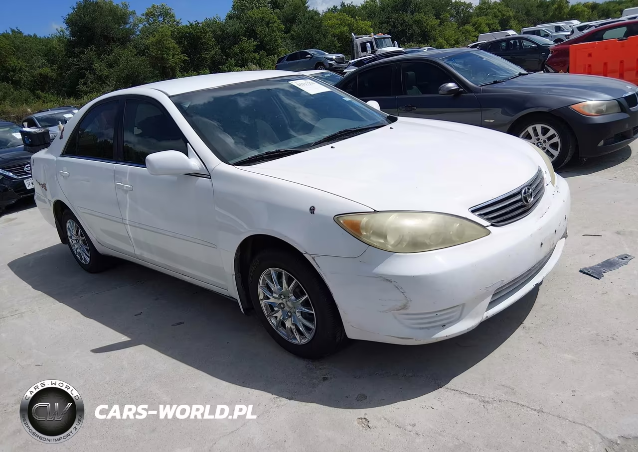 2006 Toyota Camry Le – zdjęcie 1 z 16