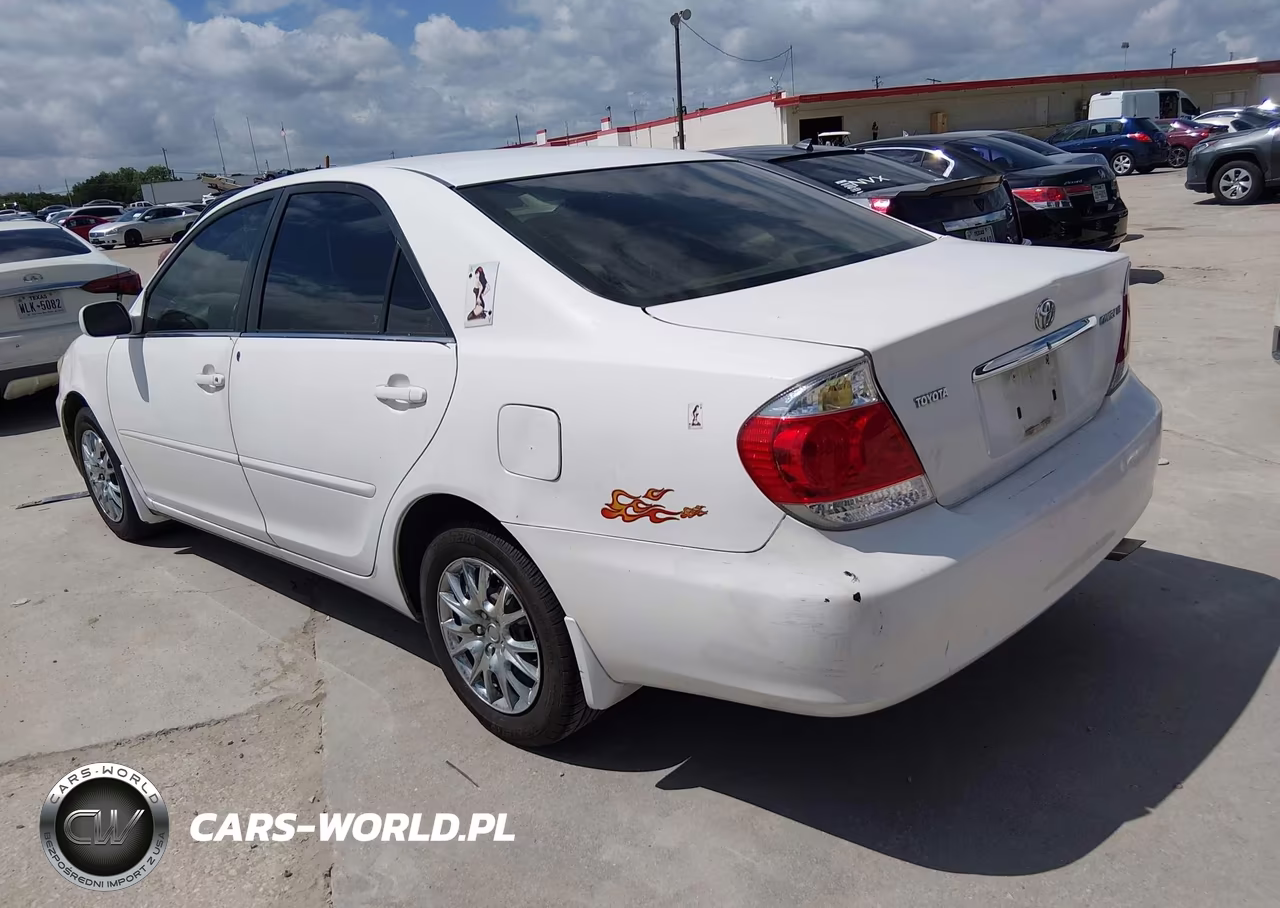 2006 Toyota Camry Le VIN:4T1BE32K36U681049 - 3