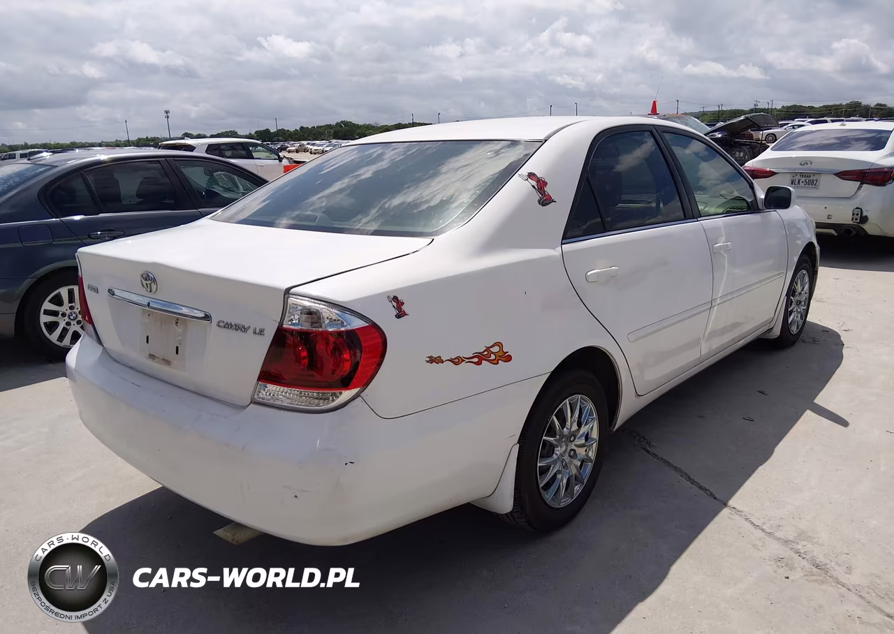 2006 Toyota Camry Le VIN:4T1BE32K36U681049 - 4