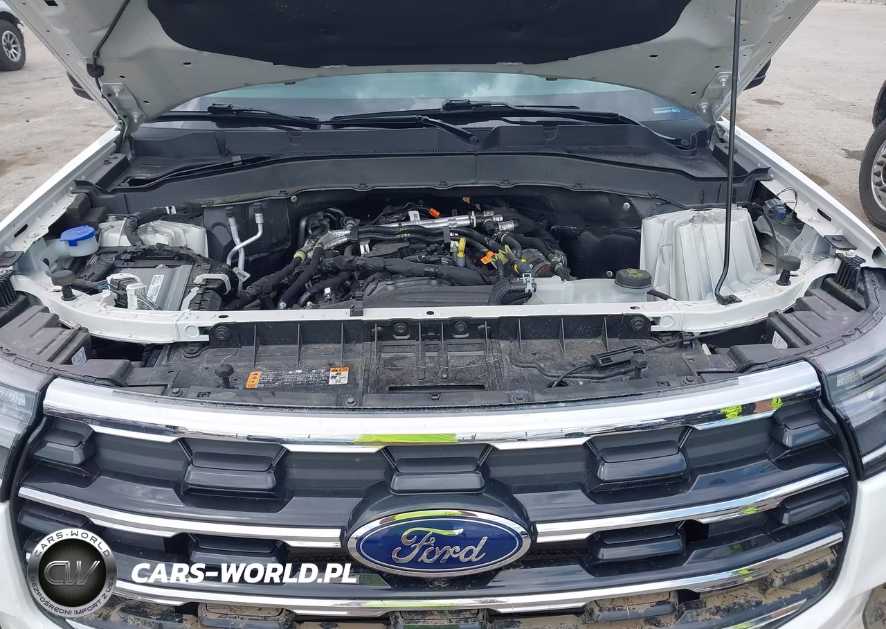 2025 Ford Explorer Active VIN:1FMUK8DHXSGB51217 - 10