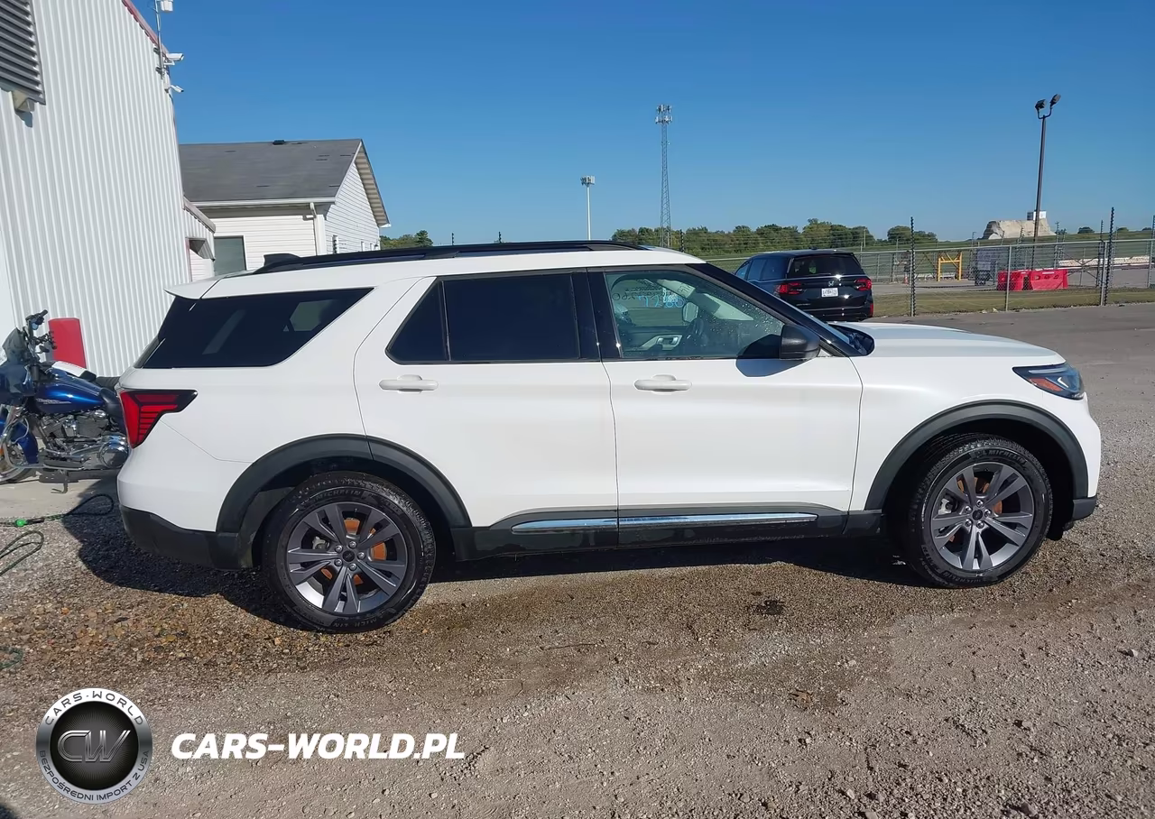 2025 Ford Explorer Active VIN:1FMUK8DHXSGB51217 - 13