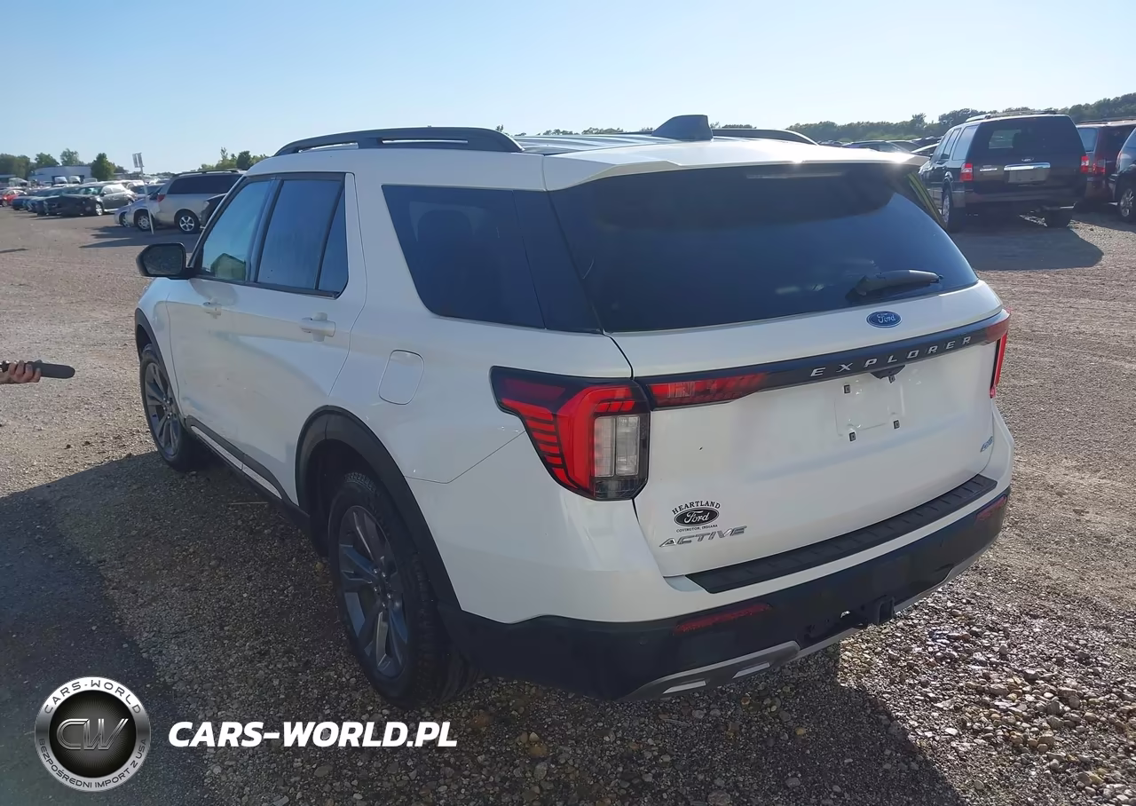 2025 Ford Explorer Active VIN:1FMUK8DHXSGB51217 - 3