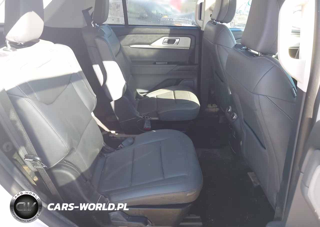 2025 Ford Explorer Active VIN:1FMUK8DHXSGB51217 - 8