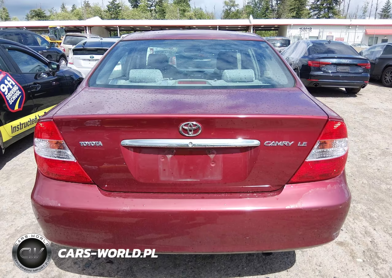 2002 Toyota Camry Le VIN:4T1BE30K62U575885 - 16
