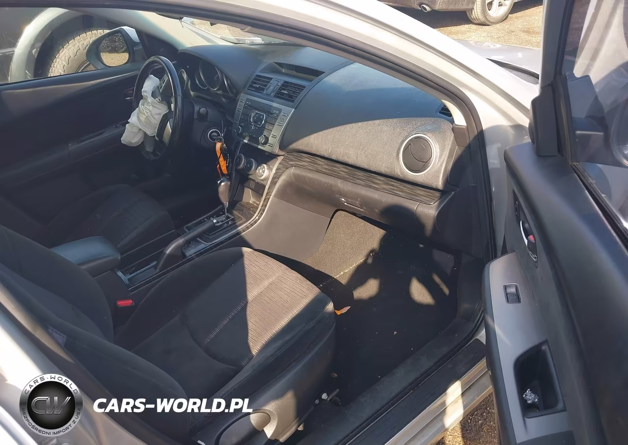 2010 Mazda Mazda6 I Touring VIN:1YVHZ8CH1A5M26769 - 5