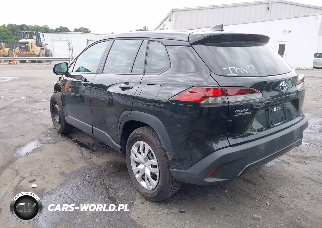2026 Toyota Corolla Cross L VIN:7MUAAAAG6TV171037 - 3