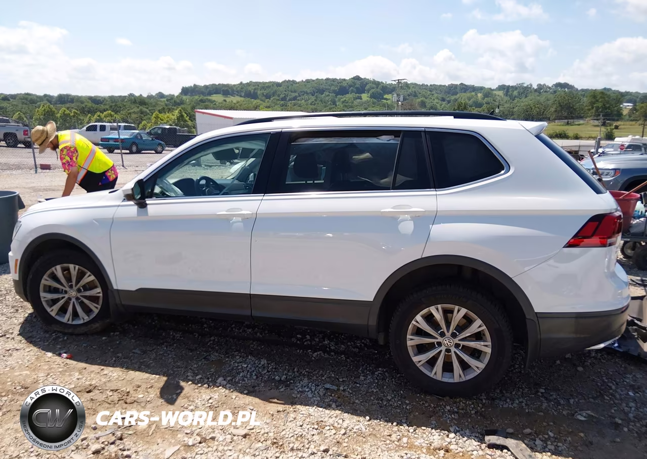 2019 Volkswagen Tiguan 2.0T Se-2.0T Sel-2.0T Sel R-Line-2.0T Sel R-Line Black VIN:3VV2B7AX3KM139676 - 14
