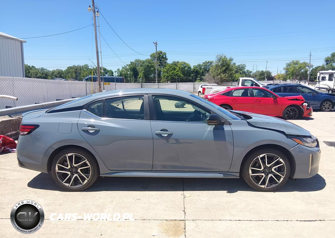 2025 Nissan Sentra Sr VIN:3N1AB8DV5SY233080 - 13
