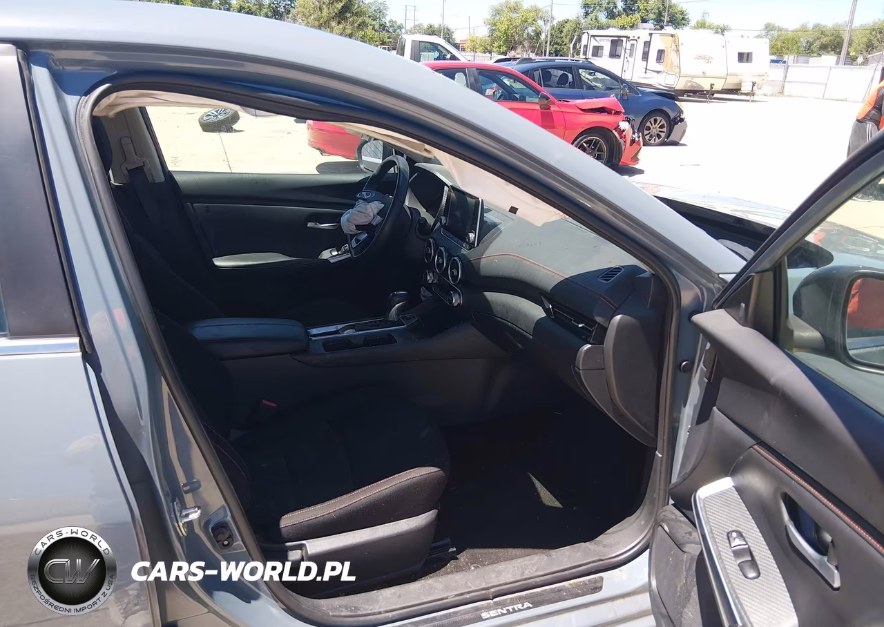 2025 Nissan Sentra Sr VIN:3N1AB8DV5SY233080 - 5