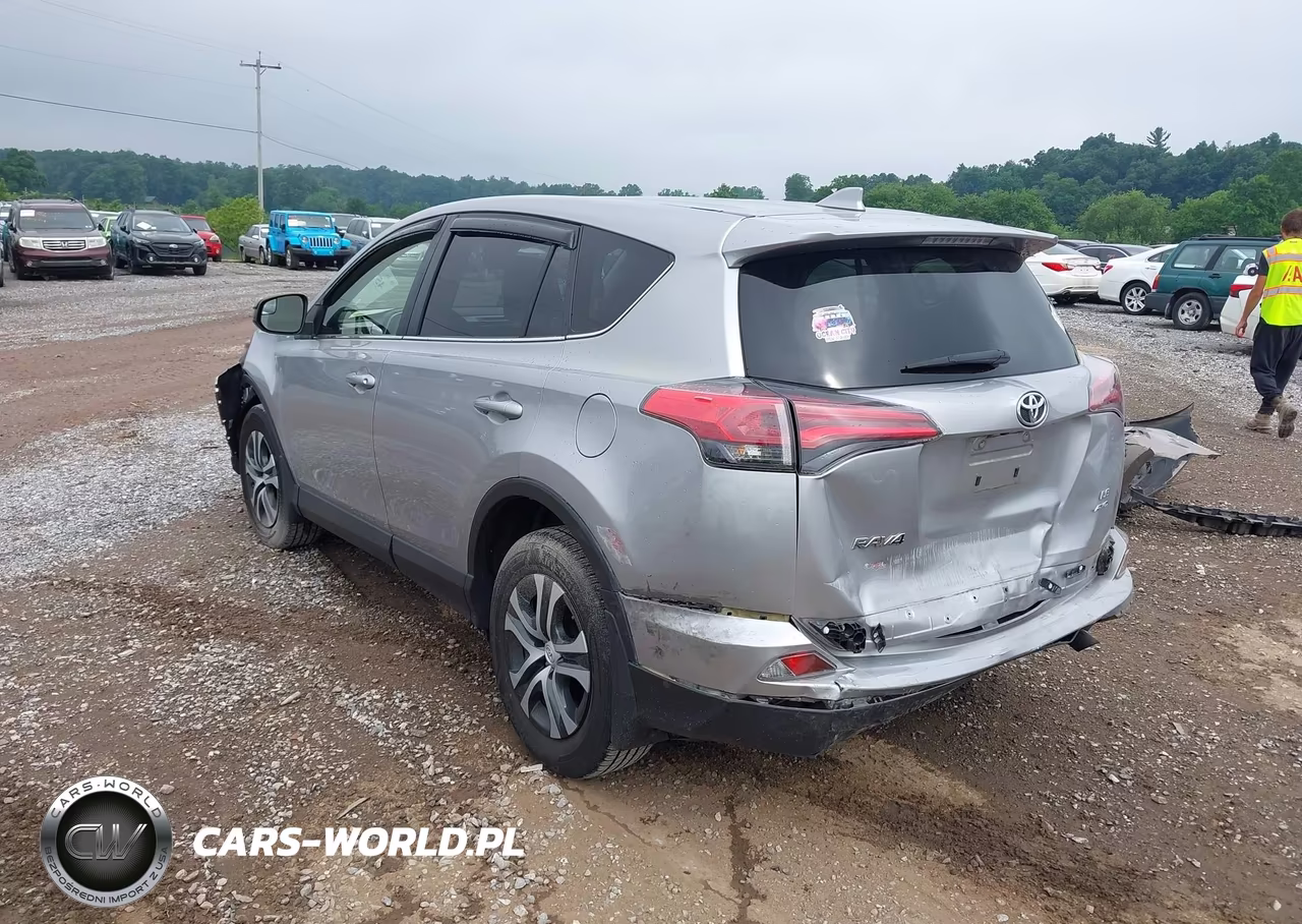 2018 Toyota Rav4 Le VIN:JTMBFREV8JJ259895 - 3