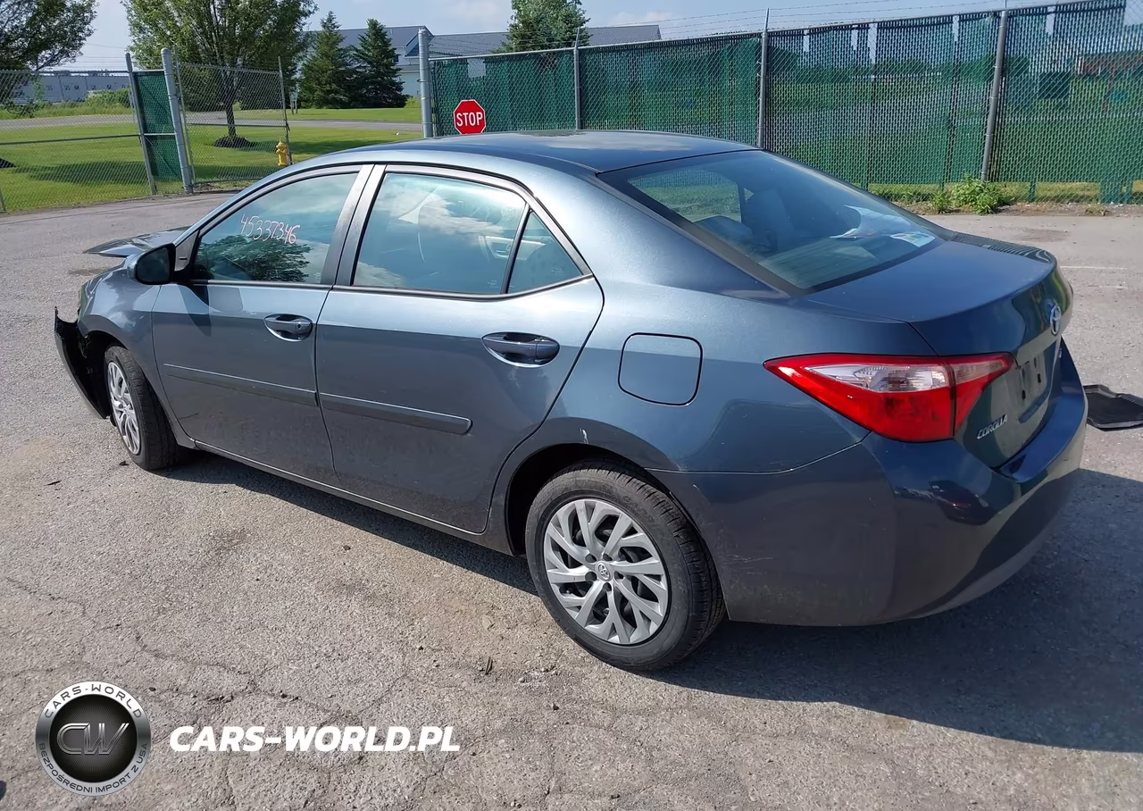 2018 Toyota Corolla Le VIN:2T1BURHE1JC980461 - 3