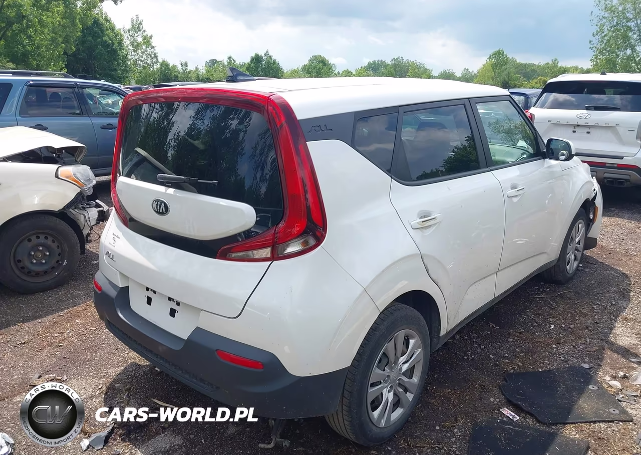 2020 Kia Soul Lx VIN:KNDJ23AU3L7728621 - 4