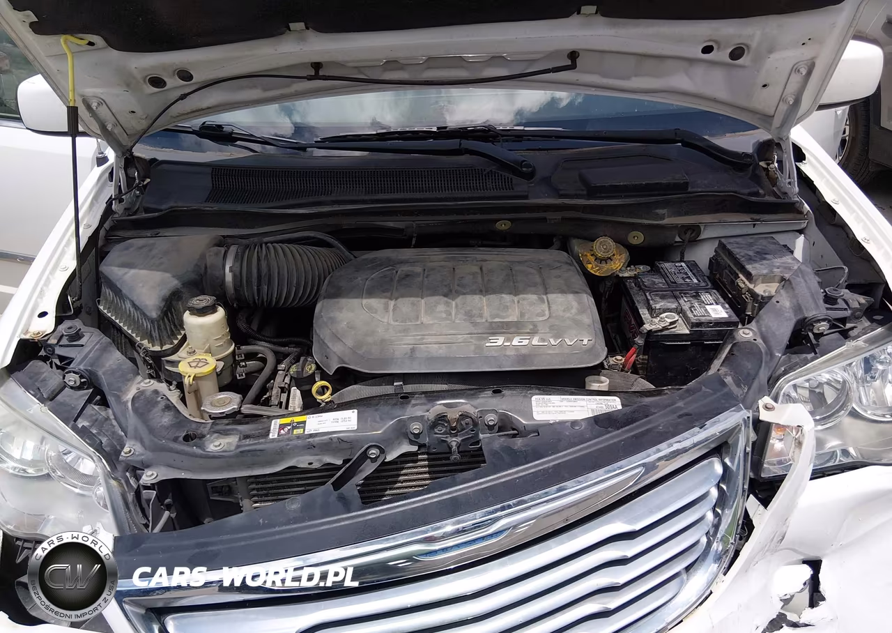 2016 Chrysler Town & Country Touring VIN:2C4RC1BG4GR279905 - 10